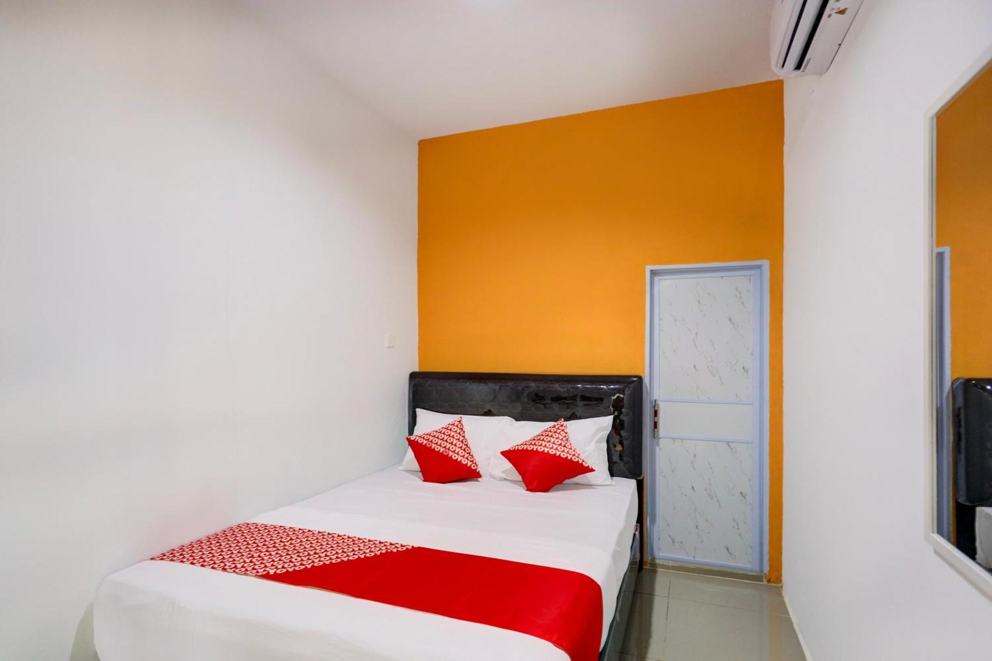 Super Oyo Capital O 93076 Batam Backpacker Guesthouse 2 Pembunuh 외부 사진
