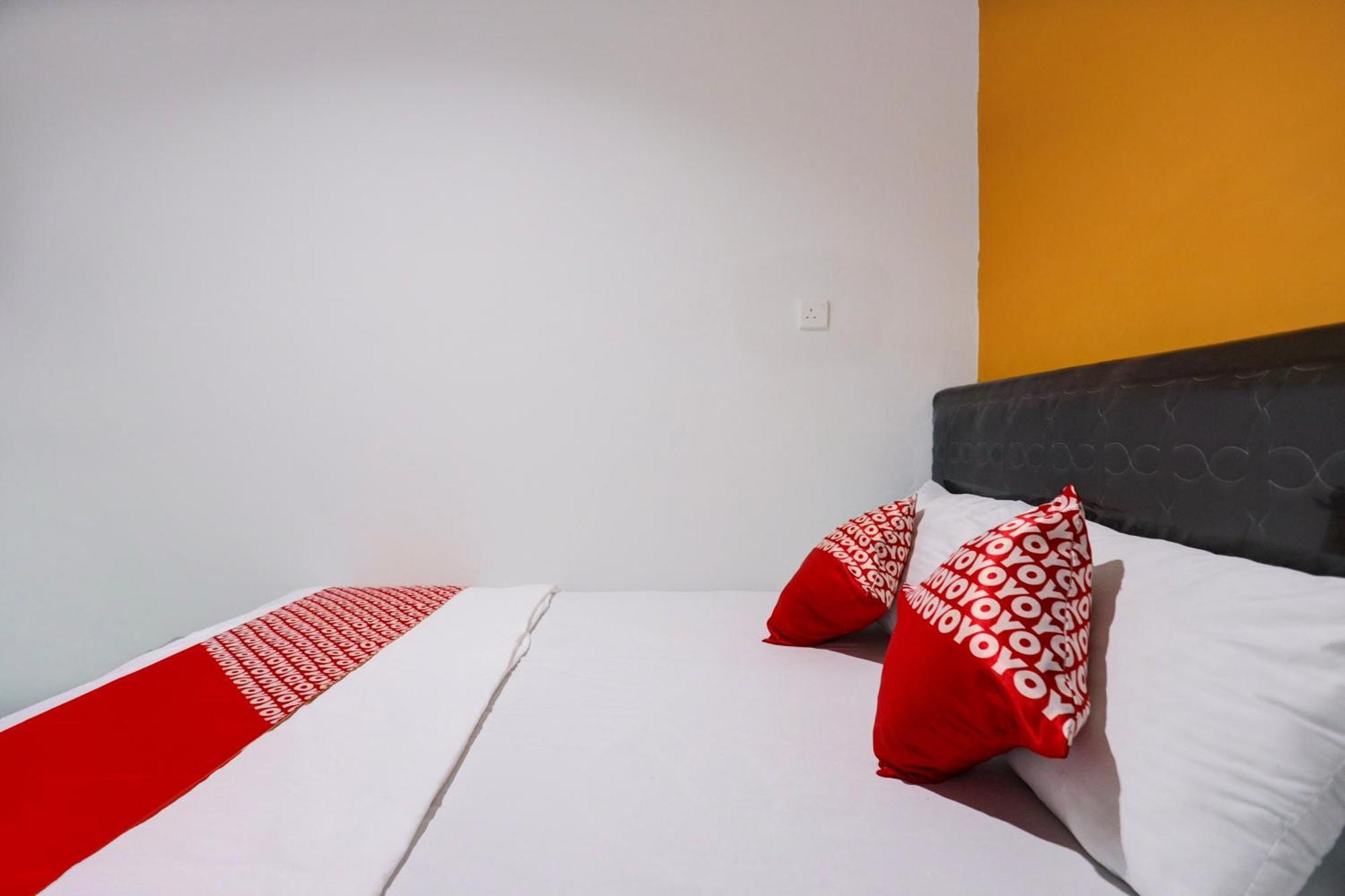 Super Oyo Capital O 93076 Batam Backpacker Guesthouse 2 Pembunuh 외부 사진