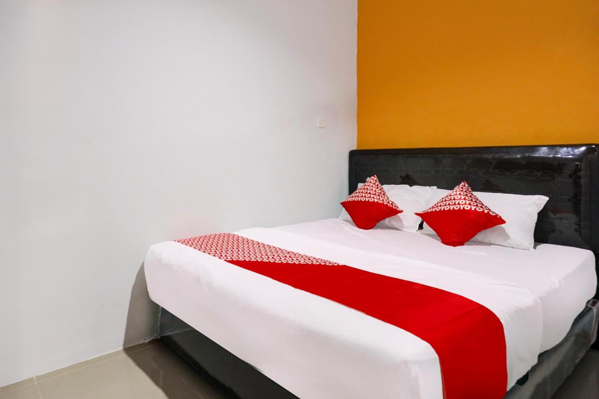 Super Oyo Capital O 93076 Batam Backpacker Guesthouse 2 Pembunuh 외부 사진